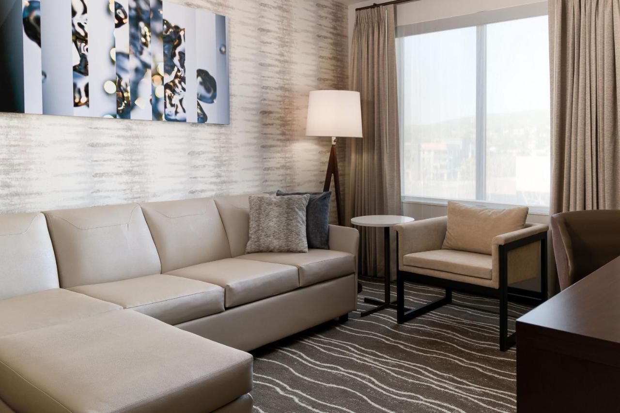 By Marriott Anaheim Hotel *